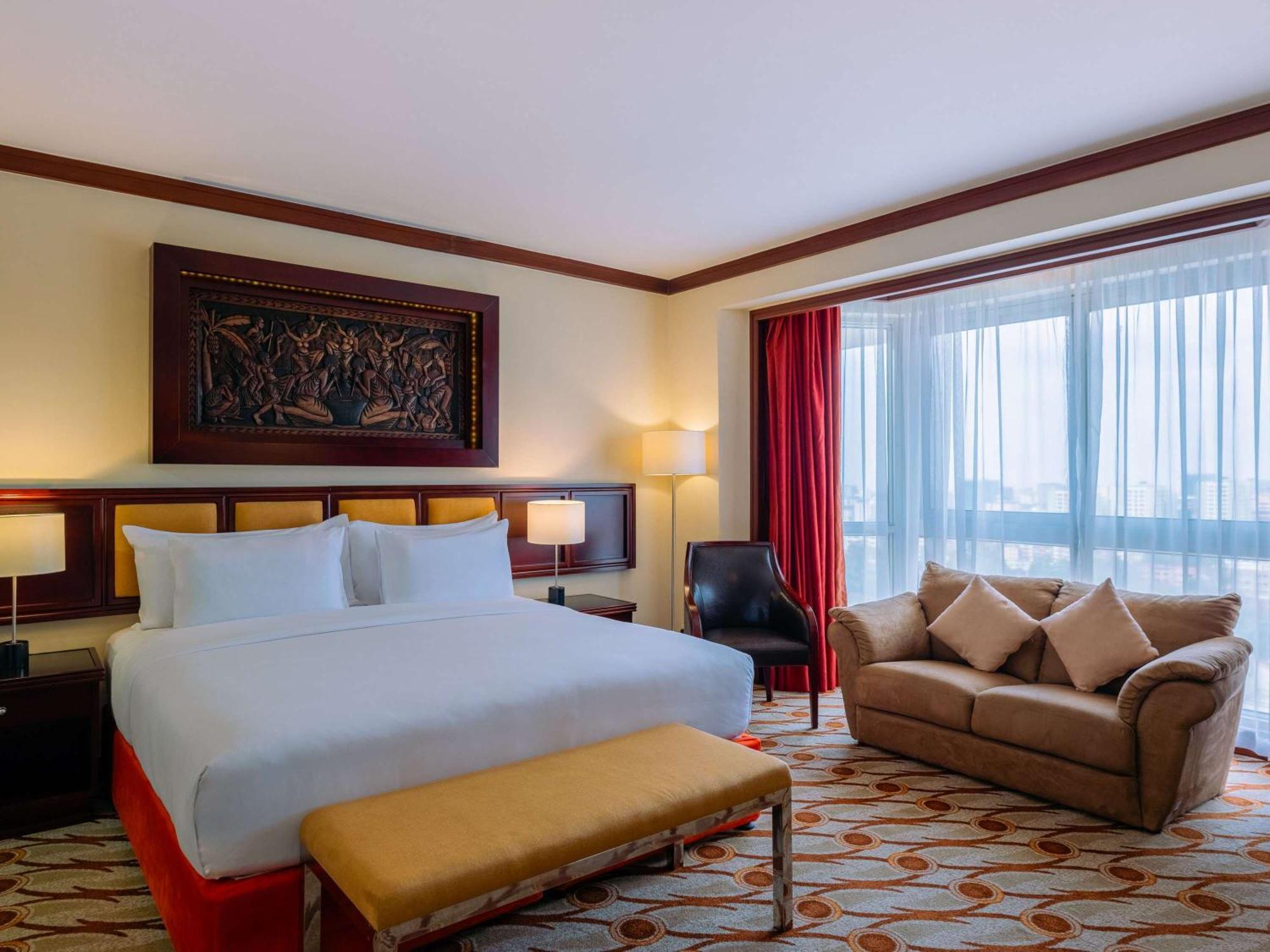 Moevenpick Hotel & Residences Найроби Екстериор снимка