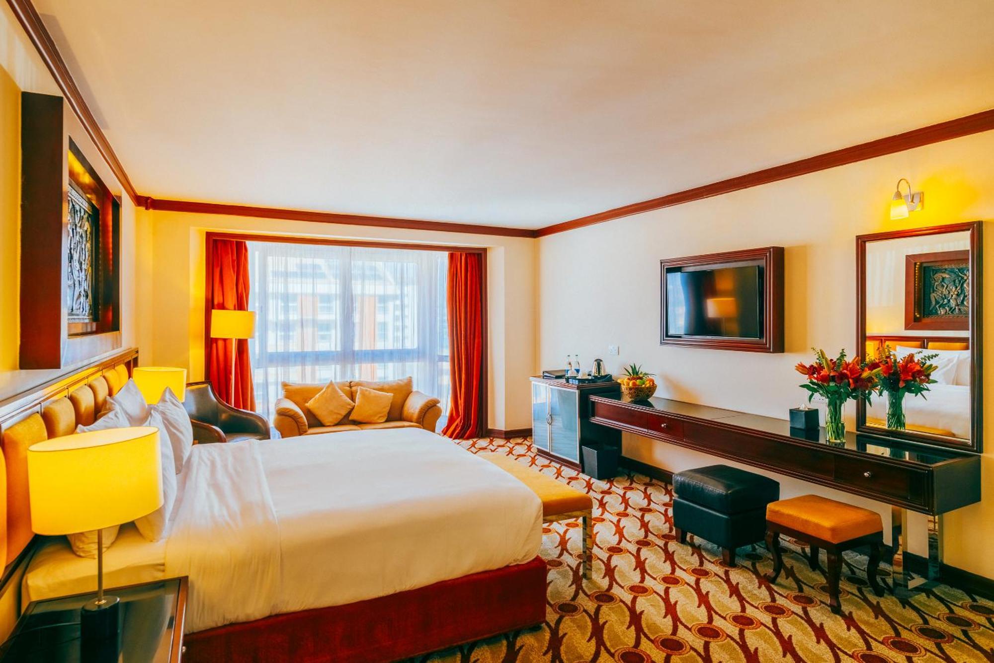 Moevenpick Hotel & Residences Найроби Екстериор снимка